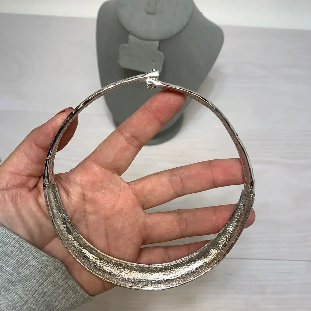 Napier Retro Hammered Silver Tone Choker Necklace Statement Bib